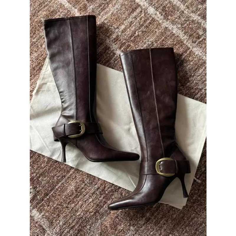 Winter Fashion Sexy Soft Leather Knee High Boots Women Metal Belt Buckle Ladies Zip Pointed Toe Designer Heels Long Shoes Q260922