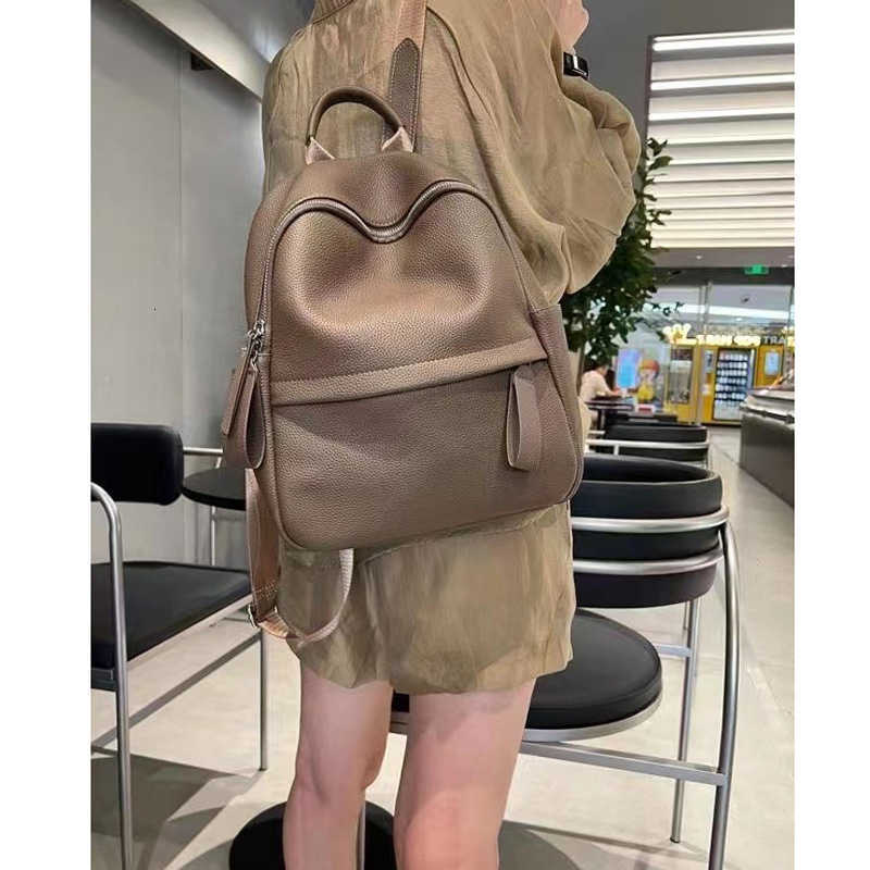 new 2026 Backpack first-layer Style cowhide backpack women's large-capacity travel bag fashion and Baidu leather backpack H260922