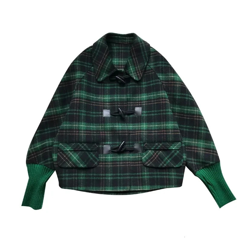 2025 Spring Autumn Women's Cashmere Wool Coat Short Female Bat Sleeve Ladies Horn Button Jacket Korean Loose Slim Overwear 260916