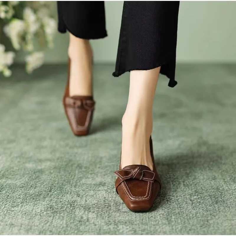 Shoes New wen's fi Dress square toe high h 2025 spring and summer wen's decorative off girl mid-heeled shoes J260922