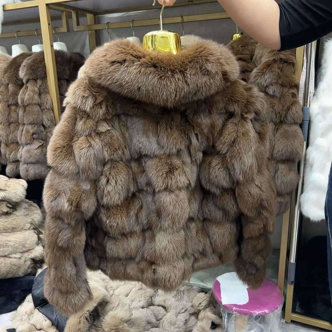 HUA QIU MEI SI Women's Natural Fur Jacket with Collar for Winter Warmth Short Style Fur Leather Jacket M2609221