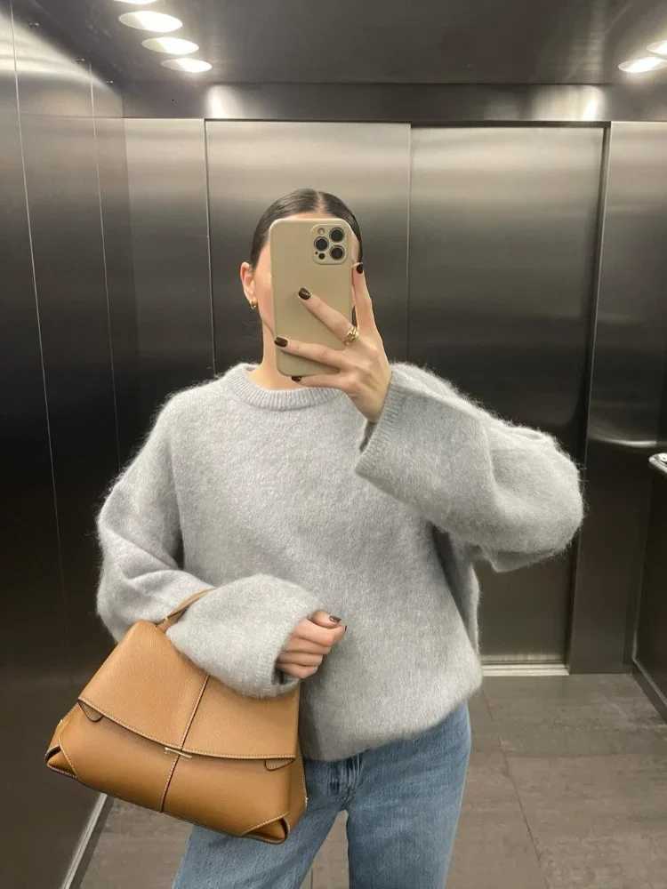 Women's Sweaters Loose Round Neck Mohair Knitted Long Sleeved Pullover Women Fashion Grey Cashmere Sweater Tops 2024 Autumn High Street Jumpers