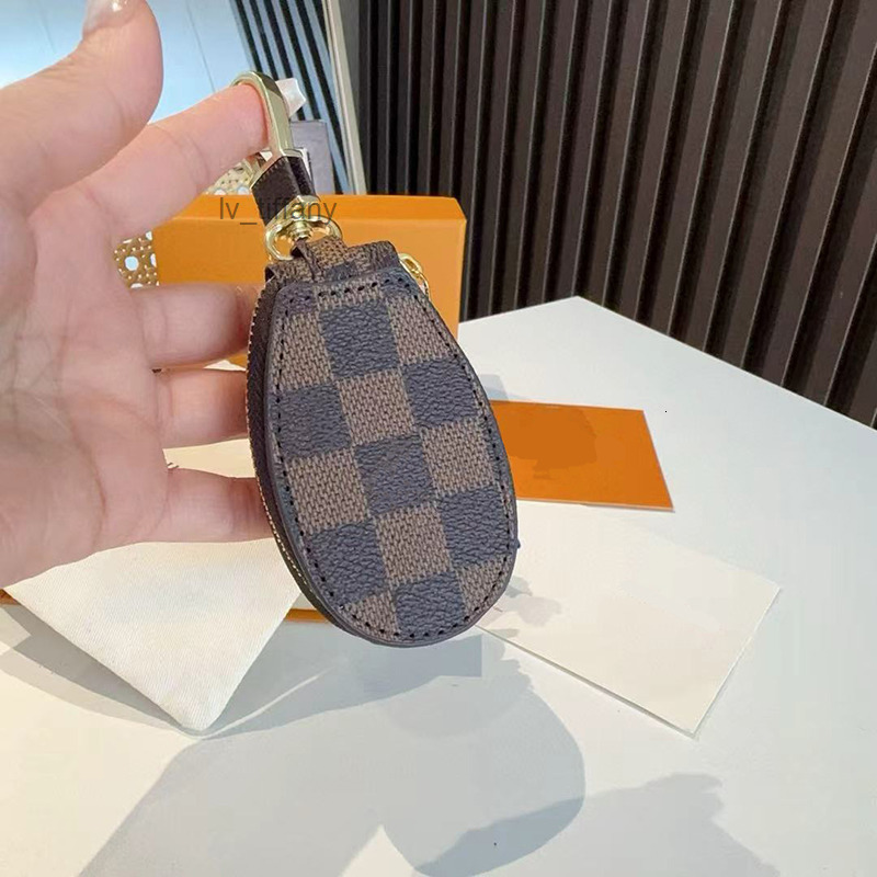 Keychain designer keychain luxury designer keychain wallet Classic brand high-quality 100 travel essential men's keychain women's keychain