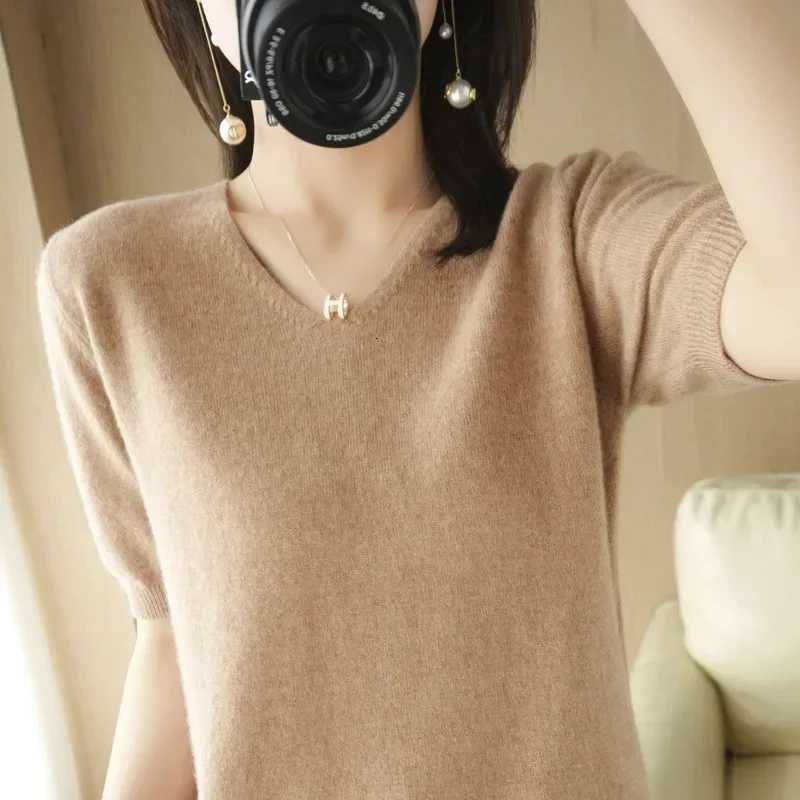 Women's Sweaters Women Sweaters Spring Summer Short Sleeve V-neck Thin Pullovers Solid Korean Fashion Bottoming Shirt Soft Knitwear Jumpers H26