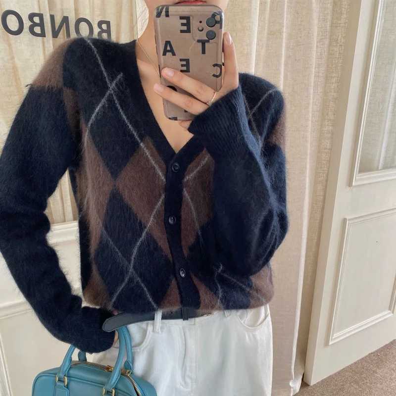 Women's Sweaters Autumn Winter New Style Versatile Pattern V-neck Fleece-lined Wool Knitwear Color Block Open Cardigan Long sleeve D260923