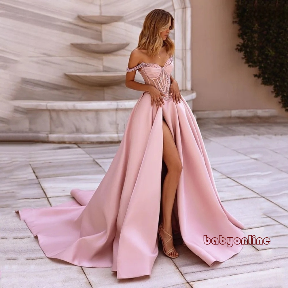 Abiti da sera in raso rosa con linea A Abiti eleganti con corsetto in rilievo con spalle scoperte Abiti da festa con scollo a cuore Abito da cerimon