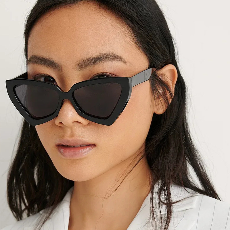 2026 summer casual sunglasses square personalized designer trendy retro knit sunshade sunglasses for woman ffffff