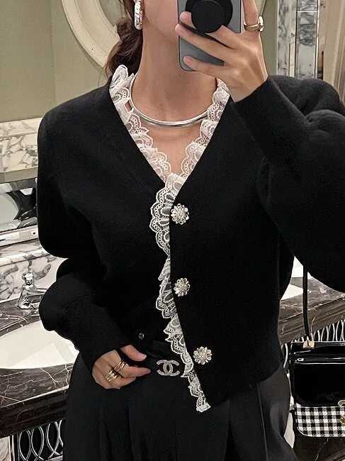 Women's Sweaters Chic Vintage V-neck Lace Trim Water Button Bubble Sleeve Knitted Open Cardigan Top for Women Spring Autumn Winter H260923