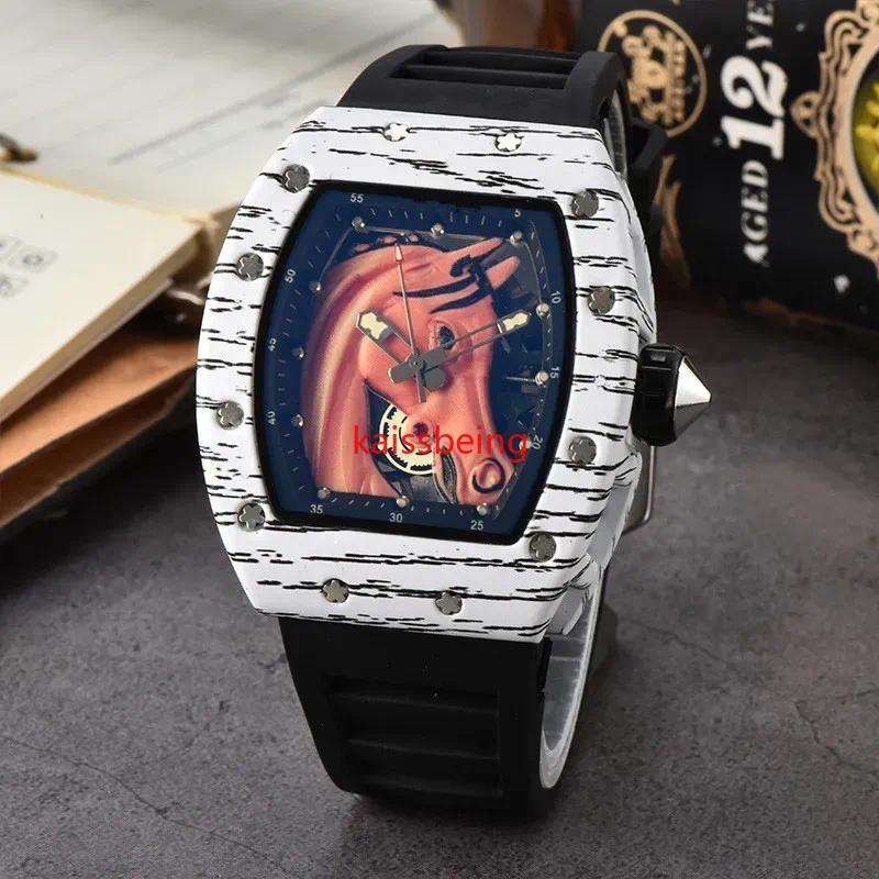 New Woodcut pattern horse Luxury brand sports Men's Watch Fashion Luxury Diamond Inlaid Design Quartz Waterproof Tape Watches Men Relogio Mascu