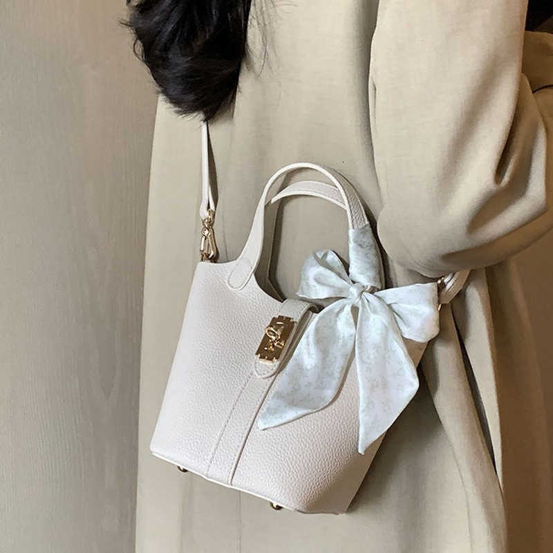 Cross Body Women Korean Style Autumn New Boston Bag Lady fashion Bucket Composite Bag Female Ribbons Versatile Shoulder Messenger Bag D260923