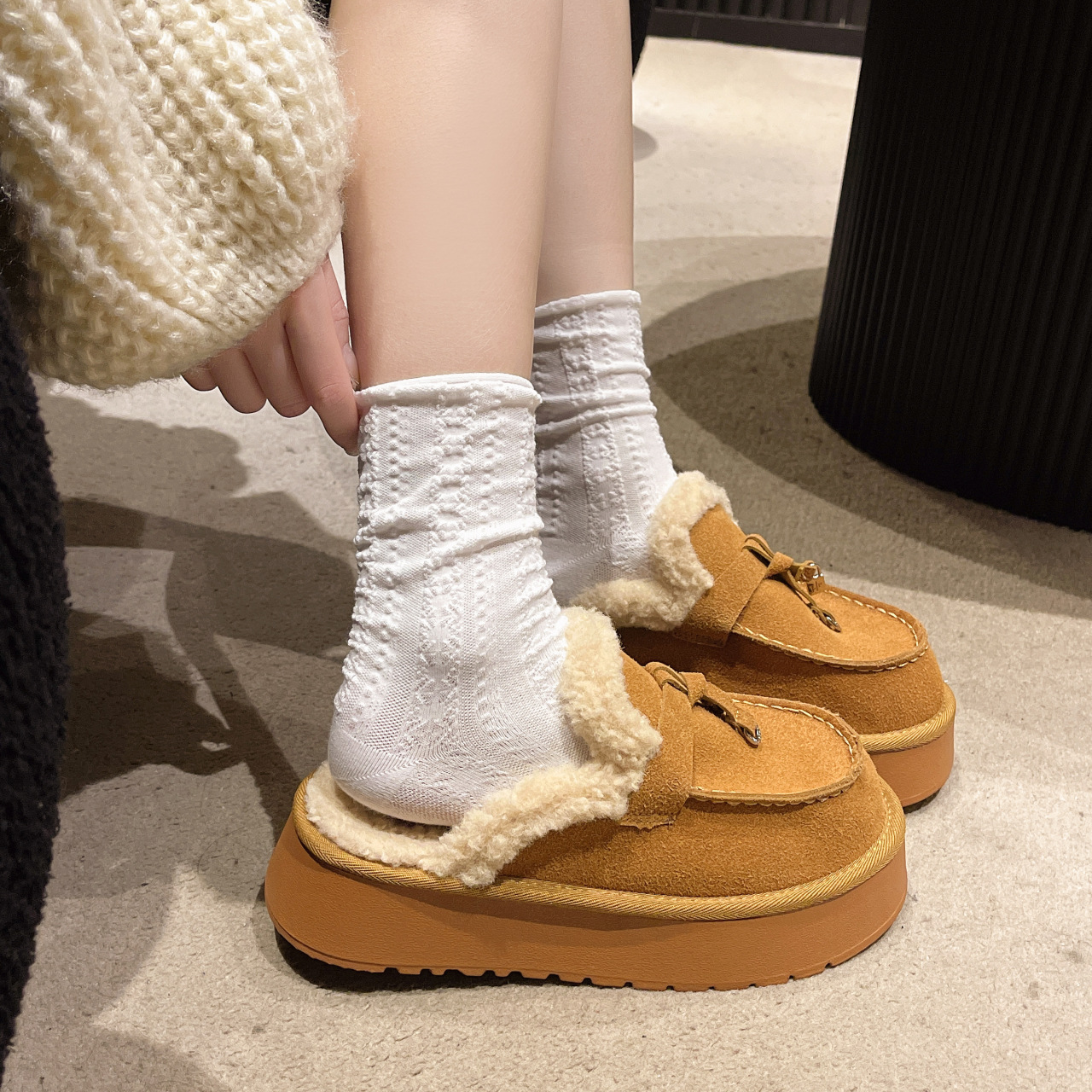 New Free shipping designer slippers for womens flat sandals black brown khaki winter stitched thick soled anti slip snow boots