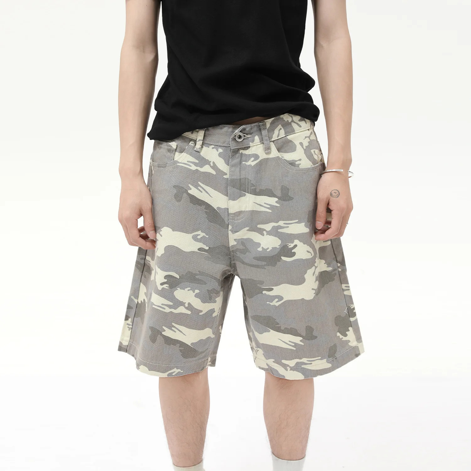 Men's Camouflage Jeans Shorts American Loose Wide Leg Casual Pentagram Short Pants Versatile Washed Denim Shorts Y2k Streetwear 260921