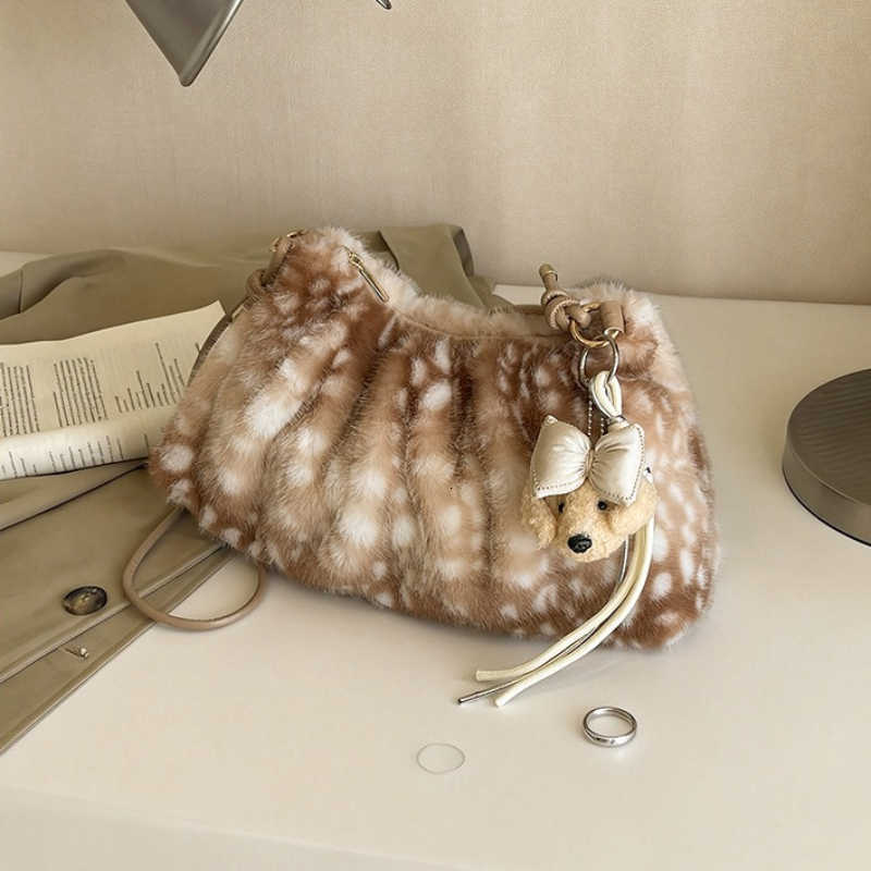 Cross Body Korean Style Plush Tote Bag New Large Capacity Shoulder Crossbody Bag Commuting Faux Fur Leopard Dumpling Bag for Women D260923