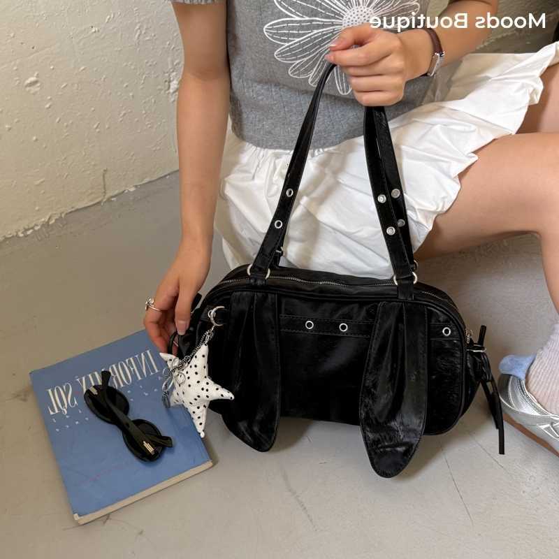 Cross Body Rabbit Ears Style Underarm Shoulder Boston Bags For Women Y2K Cross Body Bag With Star Pendant 2026 New Designer Handbags D260923