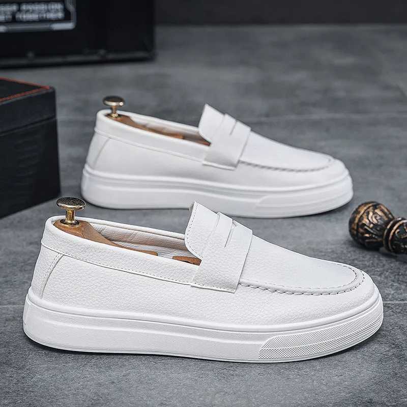 Dress Shoes Mens loafers 2025 spring new British style casual leather shoes breathable comfortable trendy mens shoes Walking shoe X260923