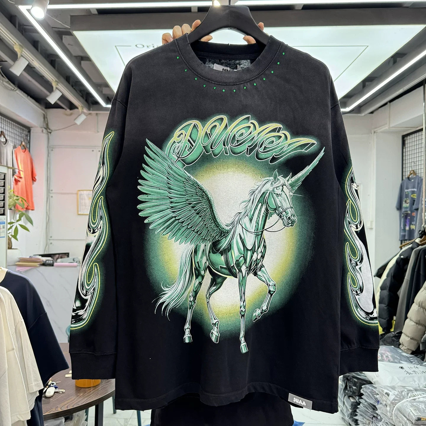 Long Sleeve Rhinestone Letter DUAA T Shirt Men Woman Good Quality Retro Damaged Hole Old Crewneck Casual Top Tee TShirt 260922