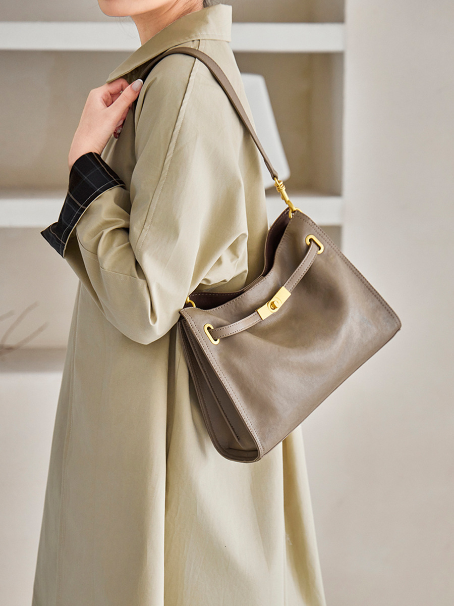 18AVLuxury Brand Fashion Women's Fashionable Printed Handbag Versatile And Elegant Single-Shoulder Crossbody For Middle Tote Bag Designer Bags