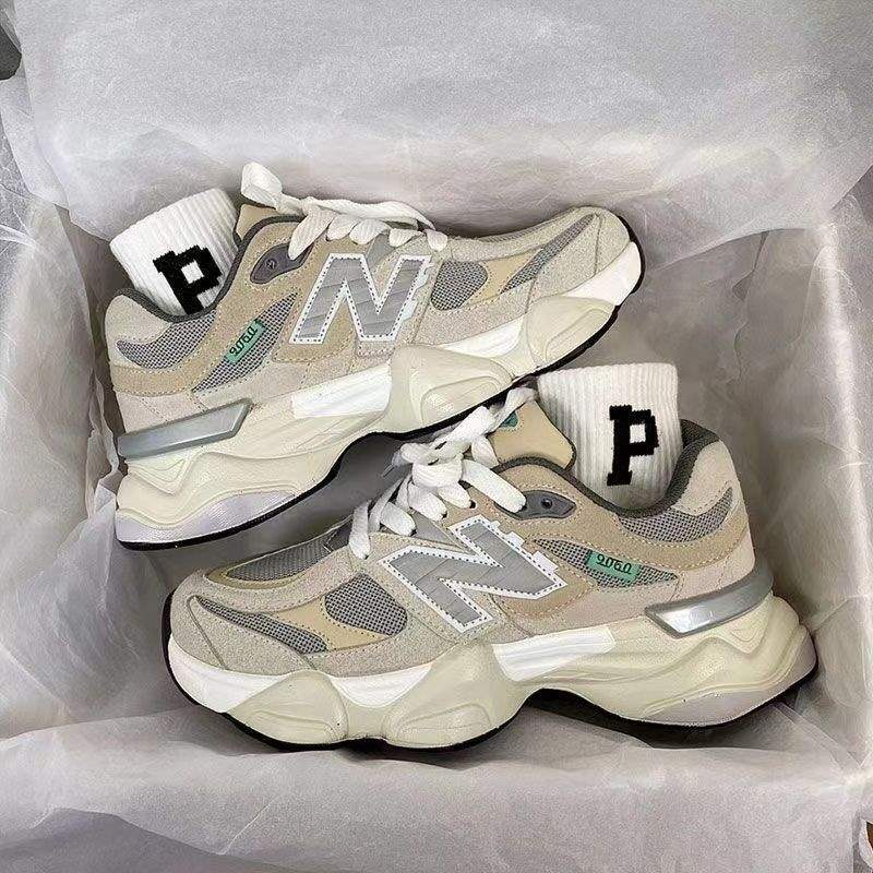 Couple Shoes 2026 New Design Thick Sole Height Increasing Outdoor Shoes Fashion Light Luxury Trendy Sneakers Men Women