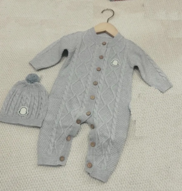 Designer Newborn Baby Romper Luxury Brand Autumn Winter Girl Boy Baby Cotton Jumpsuit Infant Knitted Sweater Rompers Outerwear And Hat Toddler Kids