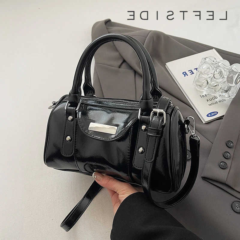 Body LEFTSIDE Small PU Cross Leather Shoulder Bags for Women 2024 Winter Y2K New Designer Trend Female Tote Bag Lady Short Handle Handbags D260923