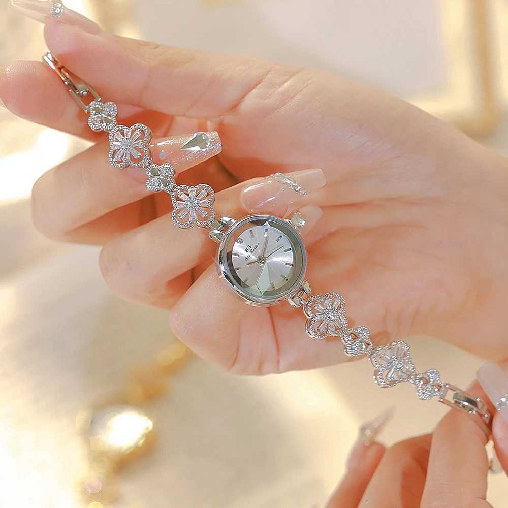 Women's Watches 2025 Elegant Retro Women's Watches Luxury High Quality Women's Wristwatch Waterproof Quartz Ladies Watch Gifts Access