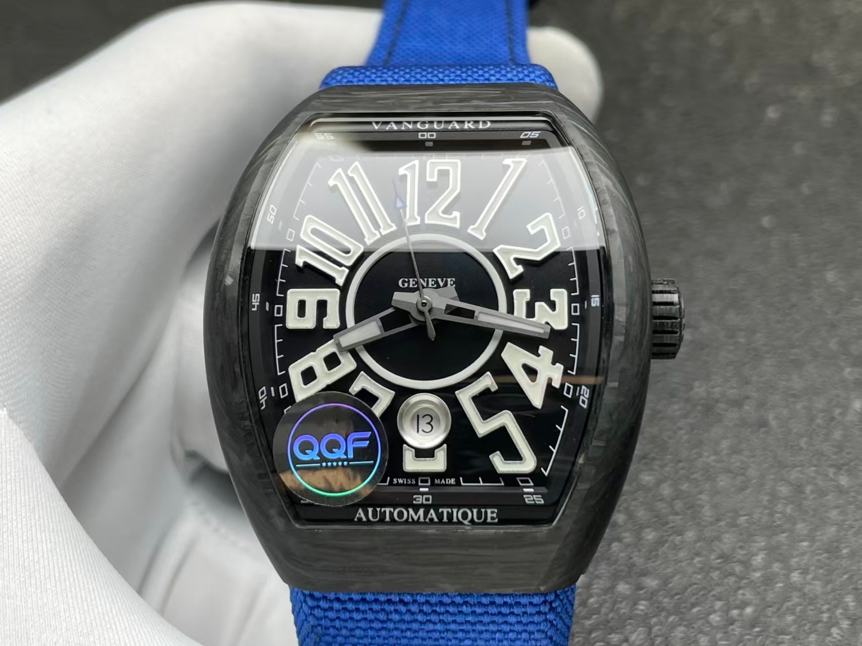 V41 SC DT Vanguard Red Carbon Mens Watch Lightest Luxury Wristwatch PT5000 Automatic Sapphire Crystal SuperLuminova QQF