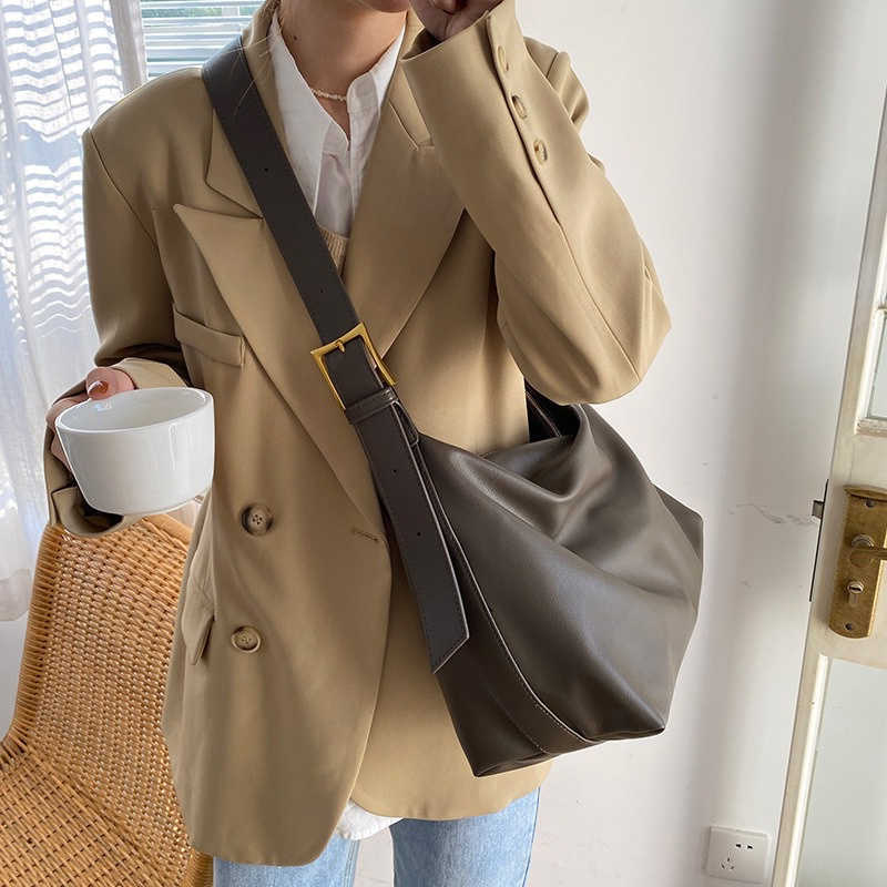 Cross Body Women Soft Leather Simplicity Shoulder Bag Lady New Korean Style Large Capacity Messenger Bag Female Classic Black Gray Tote Bag D260923