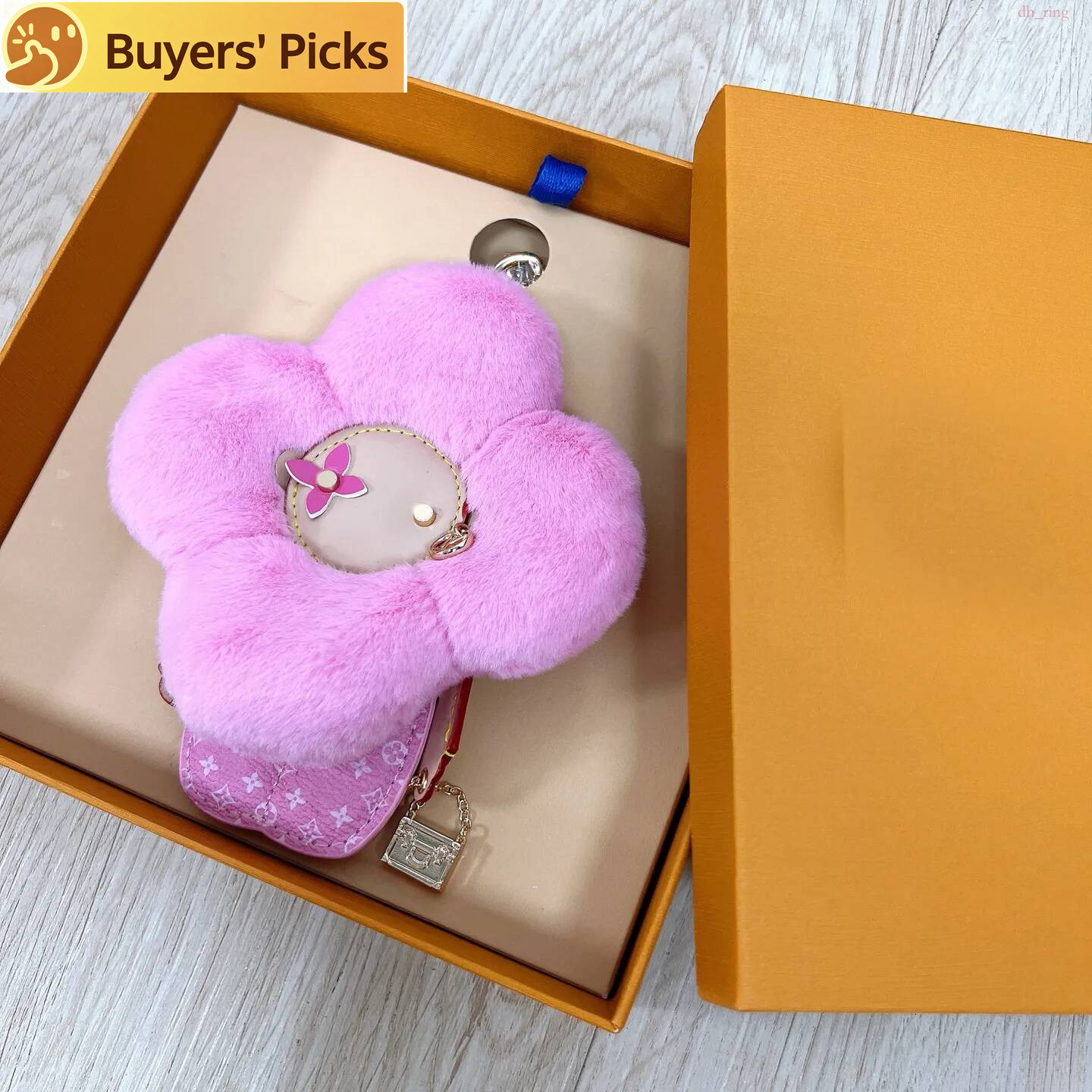 2026 Designer Keychains Luxury Fluffy Sunflower Leather Bag Charms Pendant Key Holders for Men Women Fashion Jewelry Couples Gifts