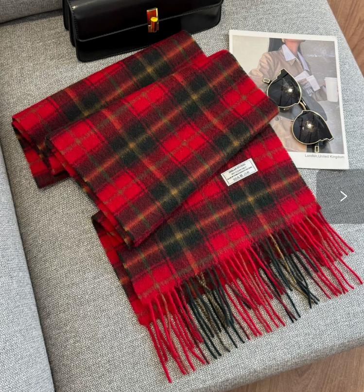 Best-selling Designer Autumn Winter full-check 100% wool Tassel scarf suitable for both men and women versatile and warm autumn and scarf for couple