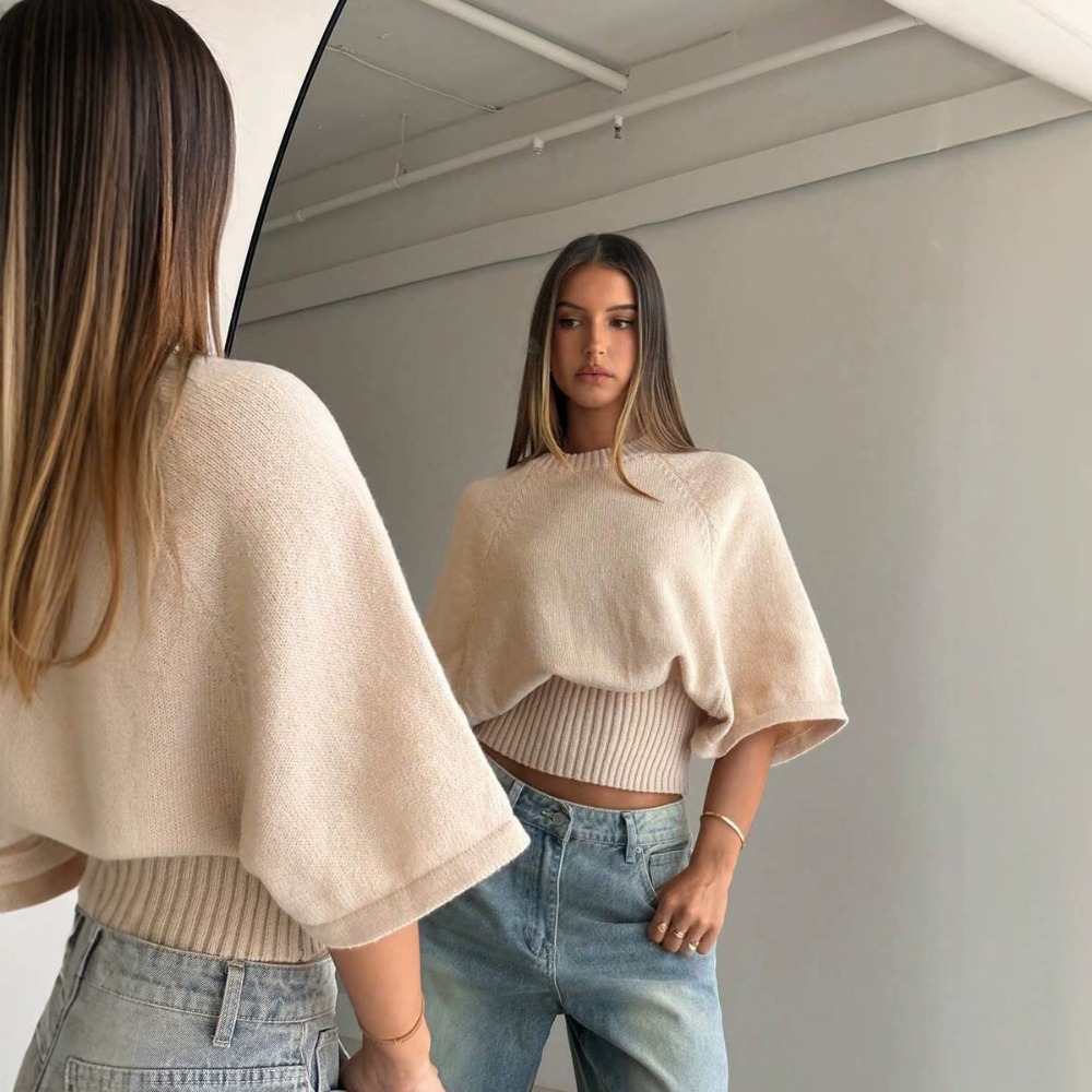 New Loose Round Neck Short Knitted Sweater Women's Five Quarter Sleeve Fashion Casual Top Versatile