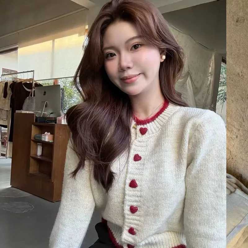 Women's Sweaters Women's CloTHing Fashion Autumn/Winter New Long Sleeve Knit Casual Cardigan Lady All-match O-neCK Love Button Top H260923