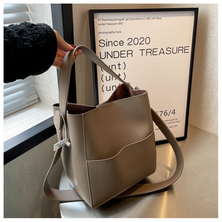 Korean Style Soft Leather Bucket Handbag for Women, High-End Feel, Single Shoulder Crossbody Large Capacity Commuter Tote Bag, Underarm Bag