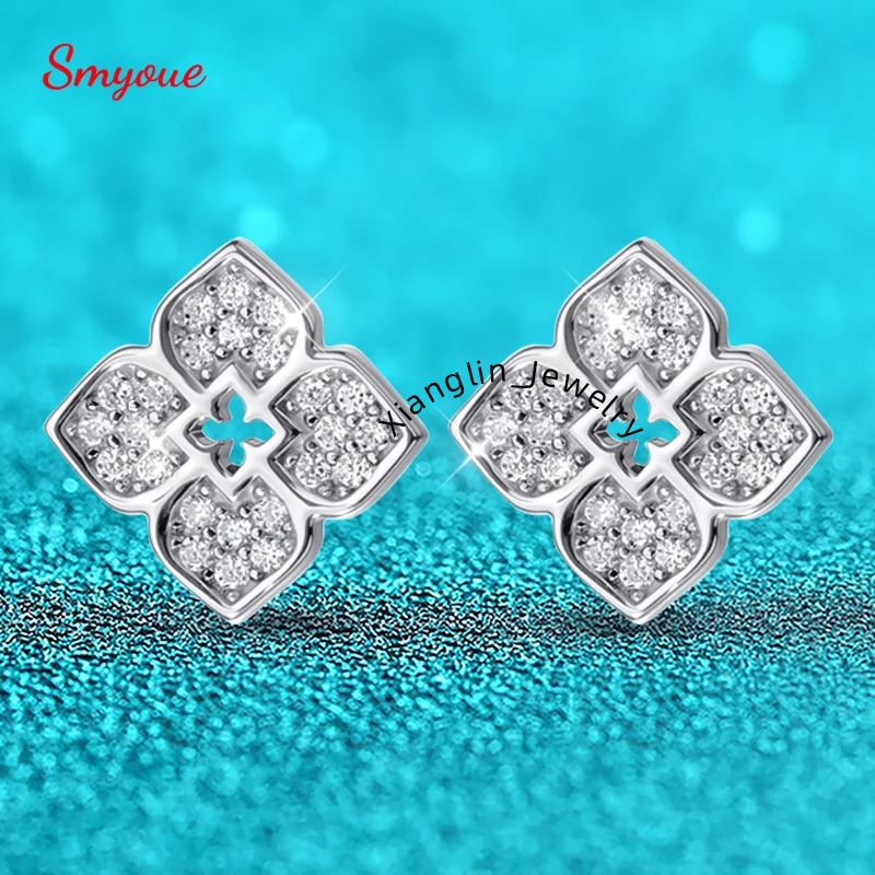 Smyoue Each 0.9mm Full Moissanite Stud Earrings for Women Flower Classic Girl Earring Lab Diamond 925 Sterling Silver Jewelry