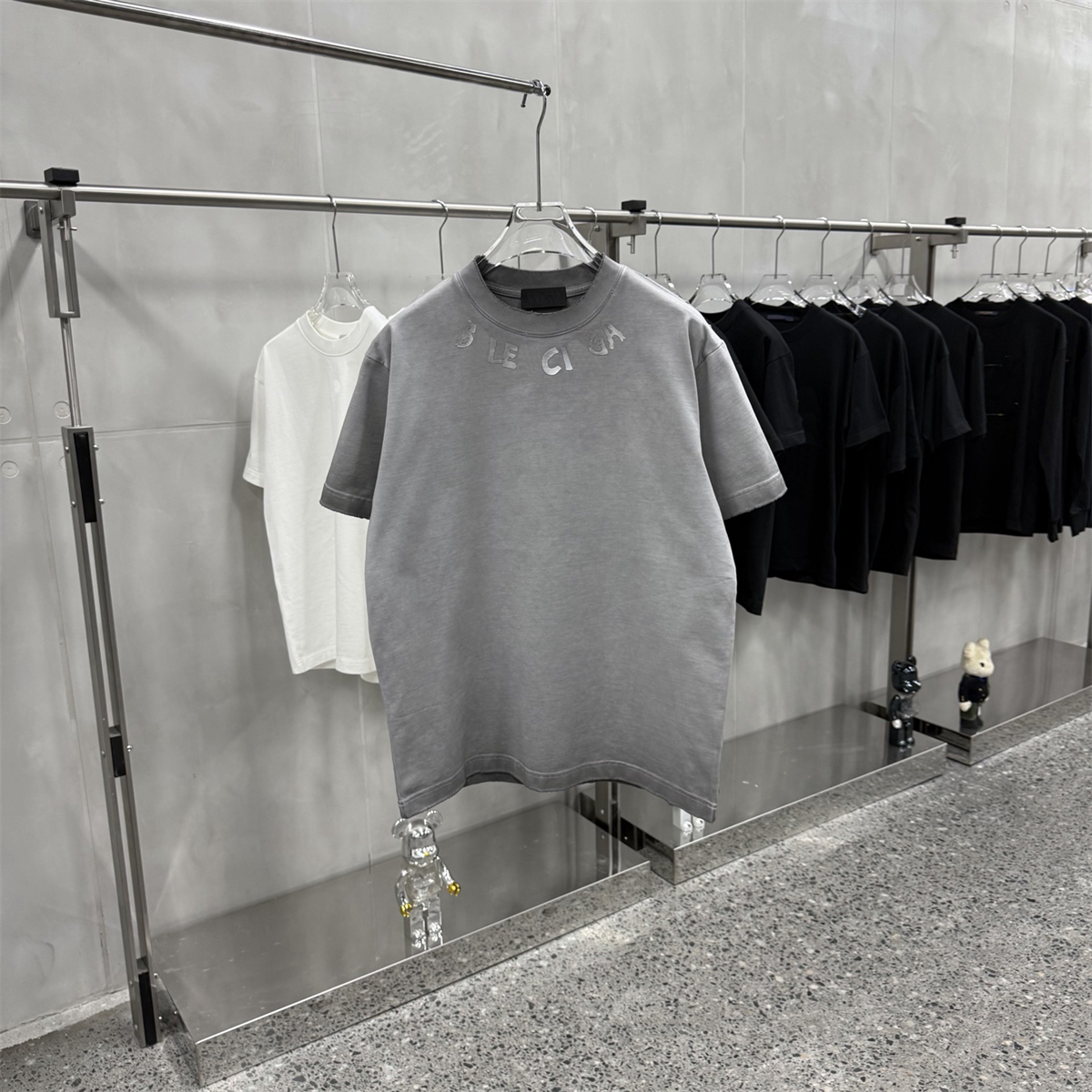Spring new style hort-sleeved T shirt round neck cotton fabric women's and men's high-quality T-shirt Color black white Size s-2xl 6721z16