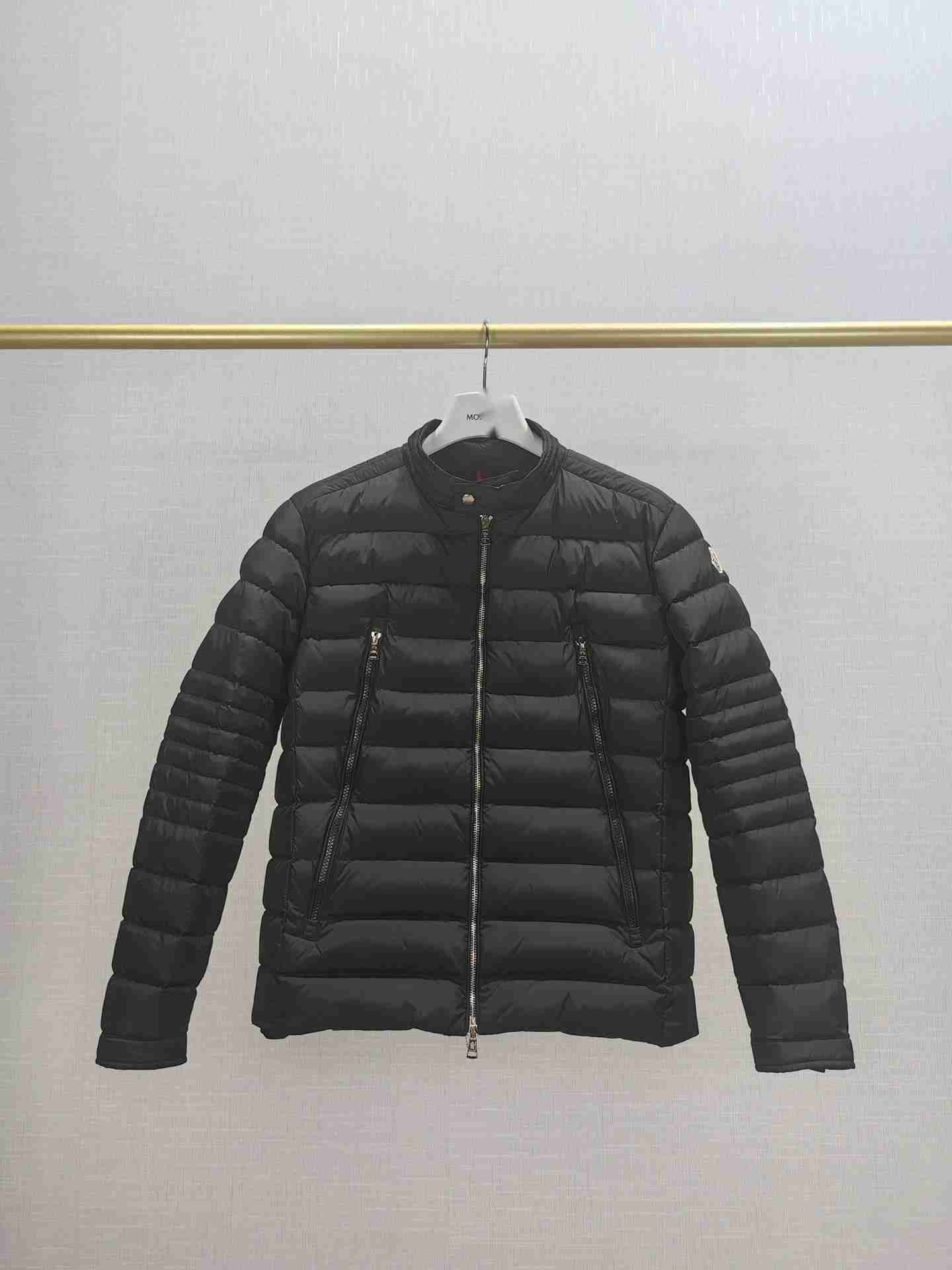 Mengjia Men's Stand Collar Lightweight Down Jacket Short White Duck Down Warm Coat 2025 Autumn/Winter New Simple Versatile Style S2609232OHS