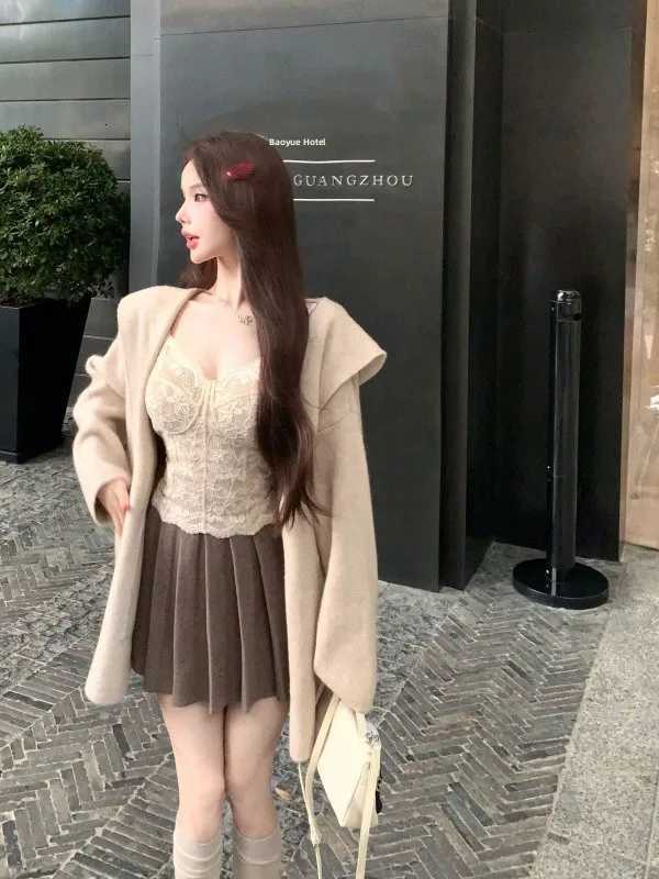 Women's Sweaters Soft Lazy Style Apricot Hooded Knit Sweater Coat Women's Loose Mid-Length Top Warm Autumn Winter V-Neck Long Sleeve Cardi