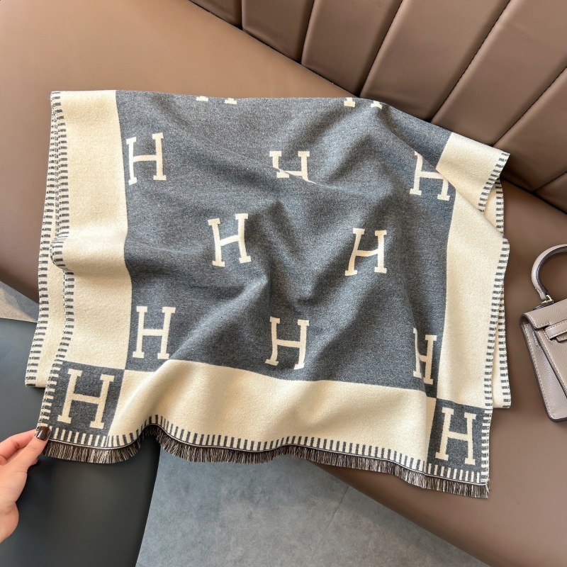 Luxury Brand Designer Women Reversible H Letter Print Fringe Scarf Thick Soft Imitation Cashmere Shawl Warm Winter Wrap For Office Daily Wear