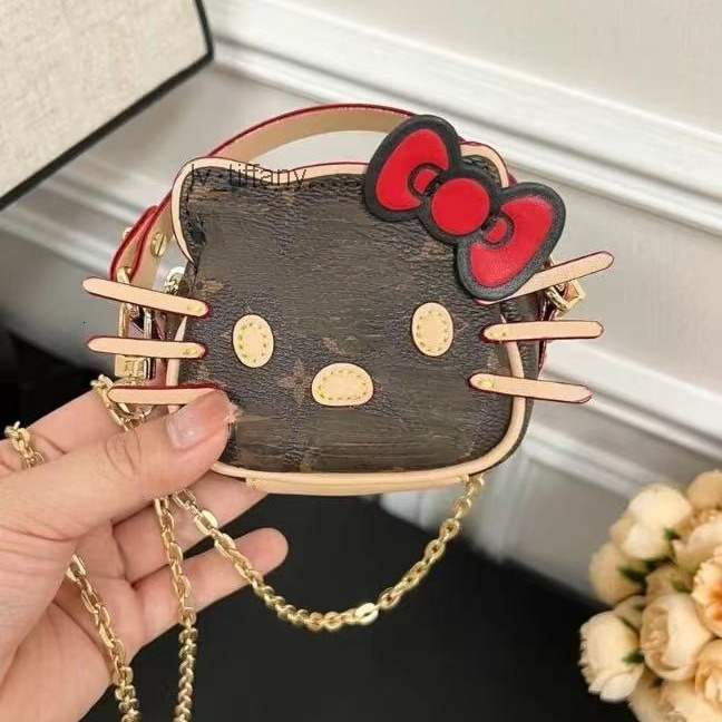 Keychain Designer Charm Letter Bag Cute Cat Women Coin Purse Key Ring Car Chain Pendant Fashion Gift Exquisite Mini Pouch Wallet Luxury Accessories