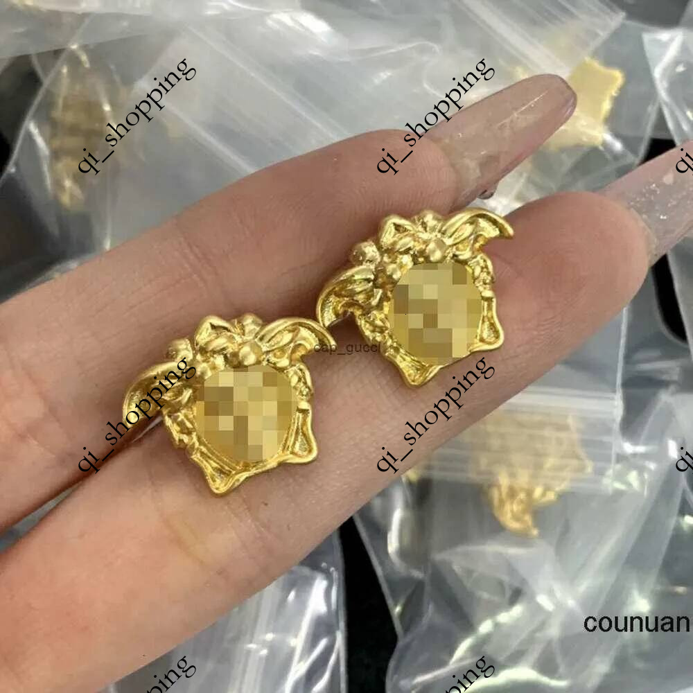 Designer Earrings ear studs Dangle Chandelier Stud New Fashion Ear Studs Greece Meander pattern Medusa portrait sculpture pendant women SSS