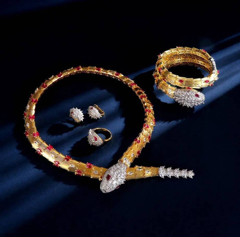 Choker Brand Snake Shaped Statement Gold Necklace Set Women Choker Earring Ring Bracelet Luxury Rhinestone Vintage Elegant Handmade Gift Close-Fitti