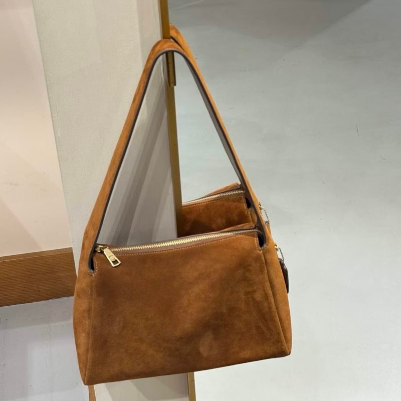 Luxurys Designer Bag Crossbody Lola Shoulder Women Baguette Classic Vintage Purse Bags Tote