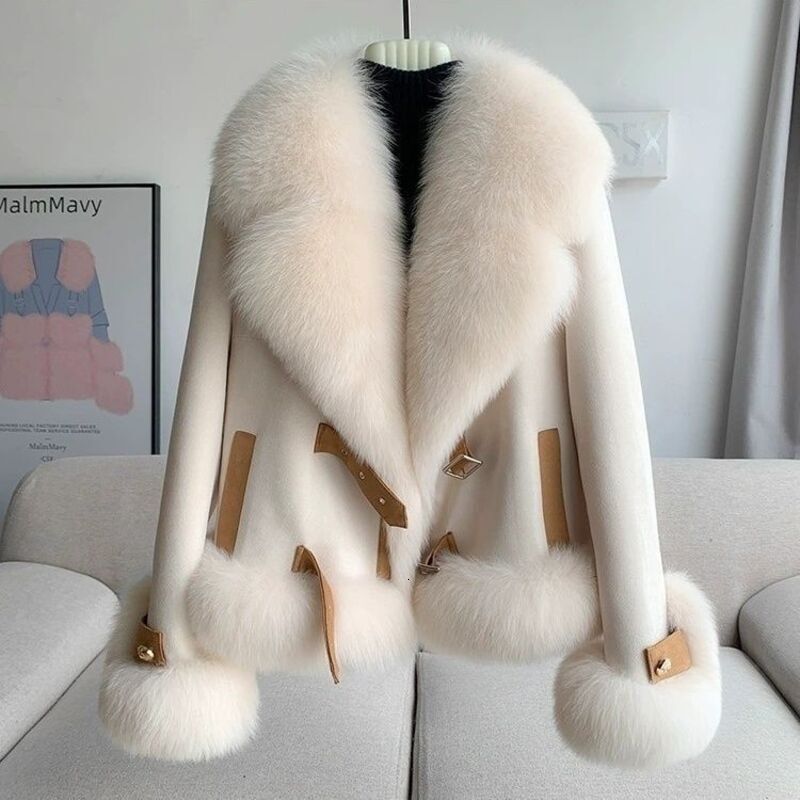 Women's Faux Fox Fur Short Coat, 2024 Autumn/Winter New Style, Warm Outerwear, Fashionable Top, Youthful And Trendy