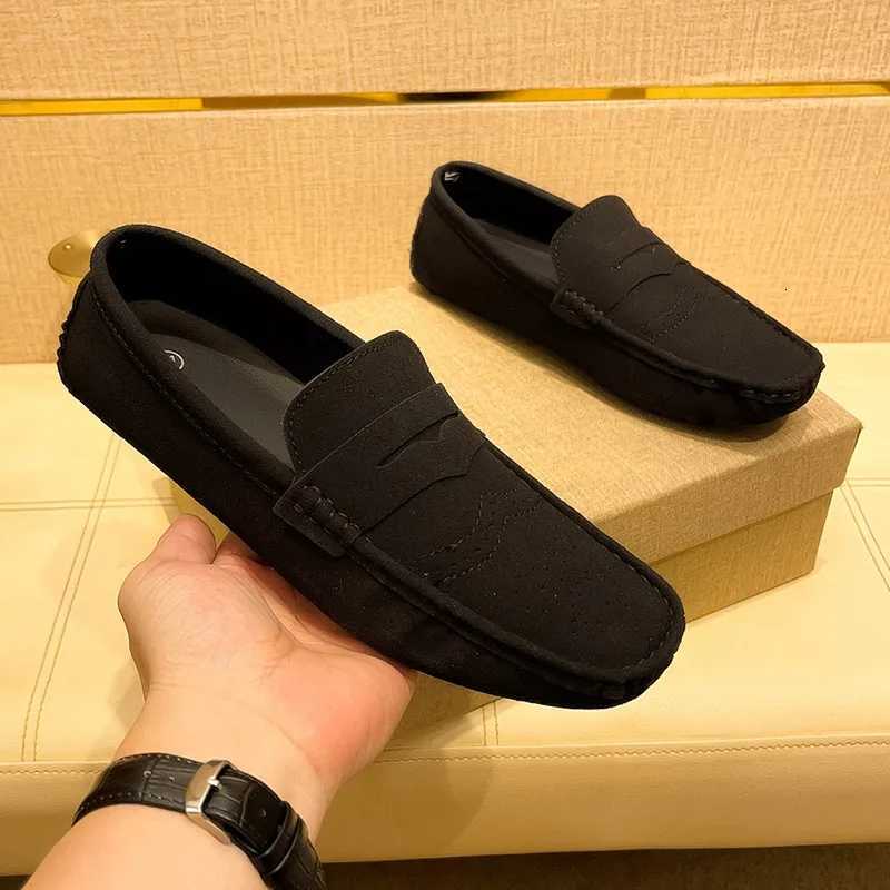 Dress Shoes Summer Mens Outdoor Anti-slip Comfort Soft High Quality Men Breathable Flat Driving Shoes New 2026 Classic Casual Loafers X260923