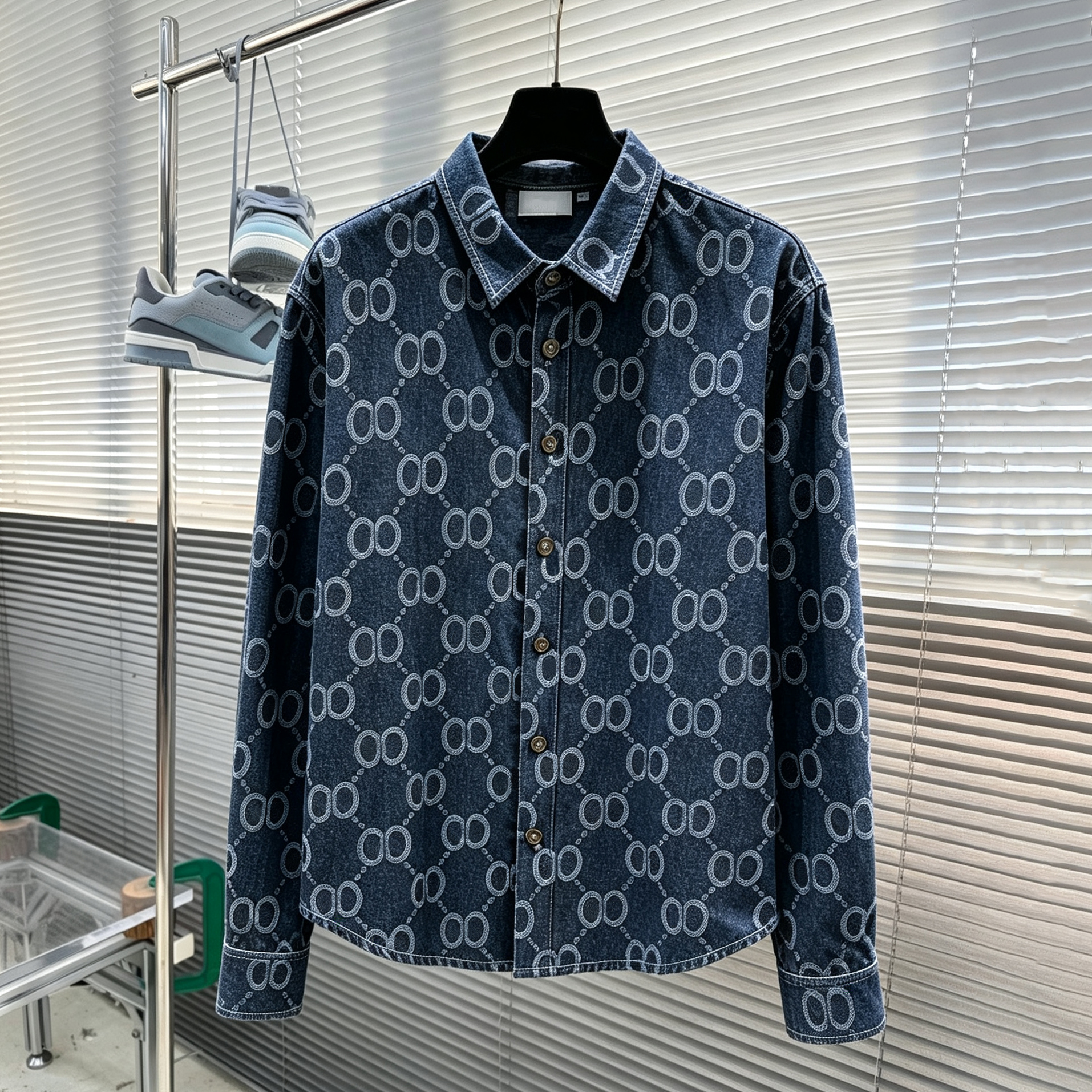 designer men shirt, letter jacquard blue denim shirt, men dress shirt, high-quality fashionable casual long sleeve shirt, button up shirt