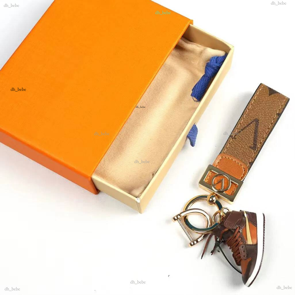Chaîne Haute Qualtiy Porte-anneau Marque Designers Porte-clés Porte Clef Cadeau Hommes Femmes Sac De Voiture Porte-clés 12 styles Avec boîte