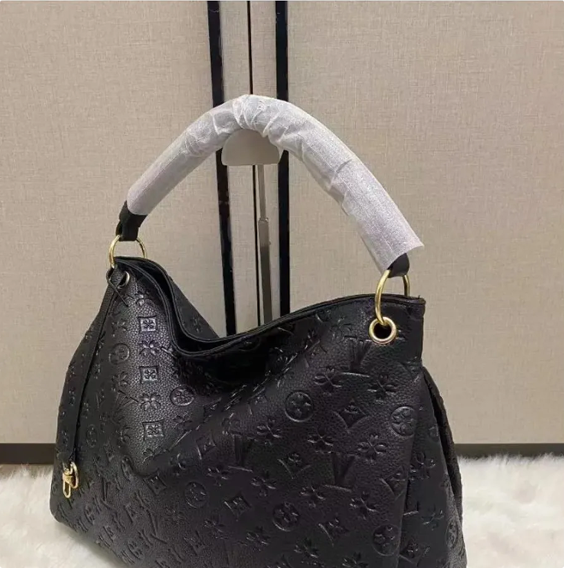 Designer Bag Embossed Flower Large Capacity Totes Bags Fashion Sac Leather Women Shoulder Bags Messenger Luxurys Handbag Ladys Purse Backpack geek b
