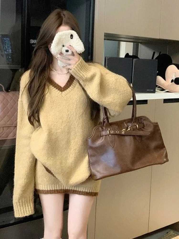 Women's Sweaters Vintage Knitted Sweater V-neck Women Long Sleeved Two-piece Set Autumn Winter Slim Fit New Design Mini Skirt 2025 Retro Suit H