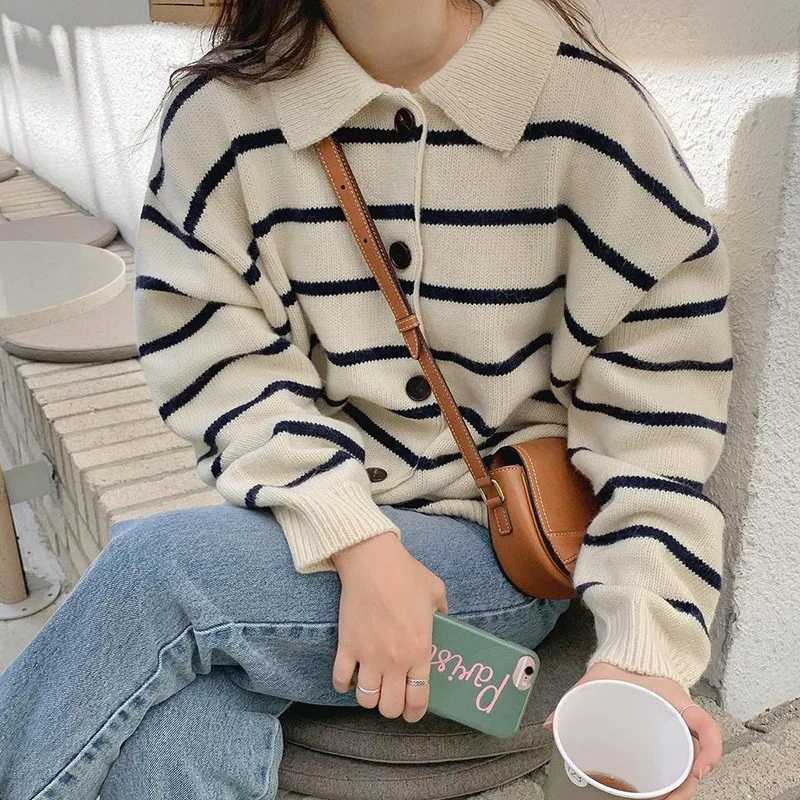 Women's Sweaters 2025 Autumn and Winter Season Outfit Features A Gentle and Stylish Design of A Lapel Sweater and A Striped Knitted Cardigan D2