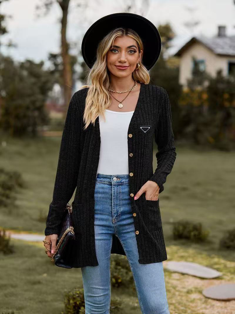 2026 Spring and Autumn Womens Designer Jacket Coats Women Knit Cardigan Jacket Luxury Designer Clothes Jacket Triangle Logo Long Sleeve Knitted Jack