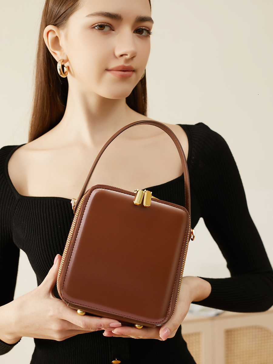 19AVLuxury Brand Fashion Women's Fashionable Printed Handbag Versatile And Elegant Single-Shoulder Crossbody For Middle Tote Bag Designer Bags